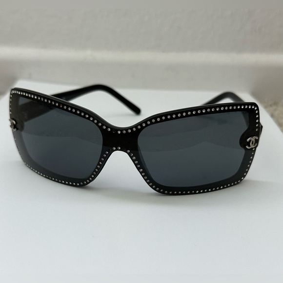 Vintage Womens Chanel Sunglasses - Picture 8 of 13